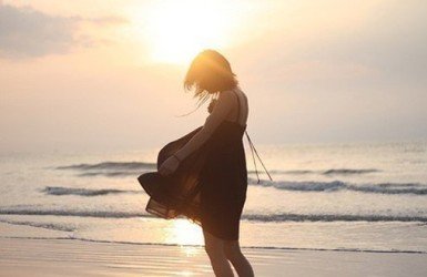 我不相信一见钟情,但我的确相信“一见钟欲”。【微小的杂志】-图片3